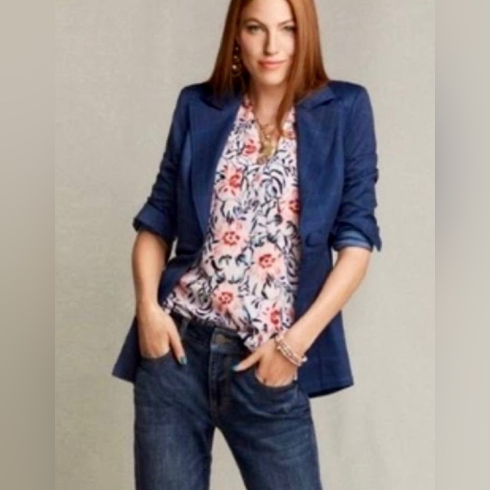 Cabi 5537 sleeveless b neck  floral print stem blouse